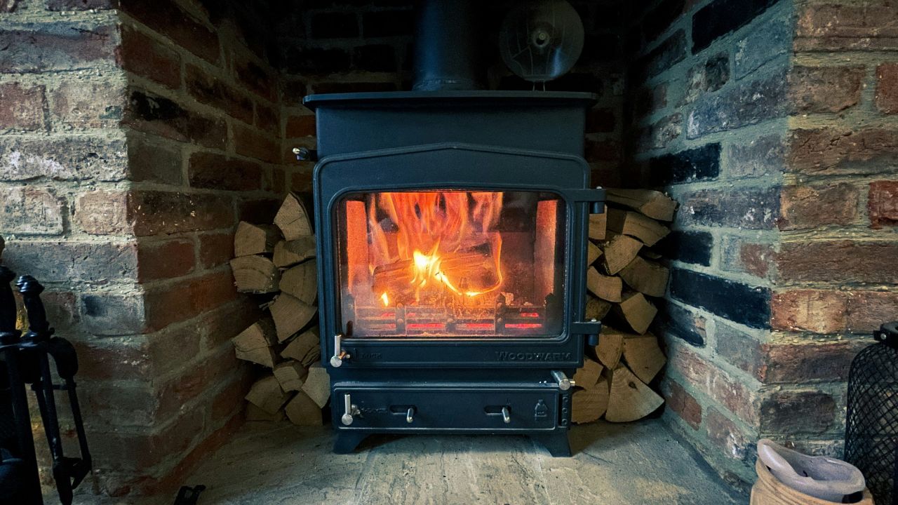 Harnessing Fire: How Log Burners Distribute Heat in Your Room